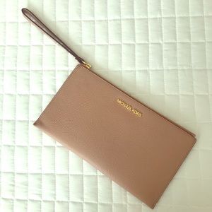 Michael Kors Wristlet